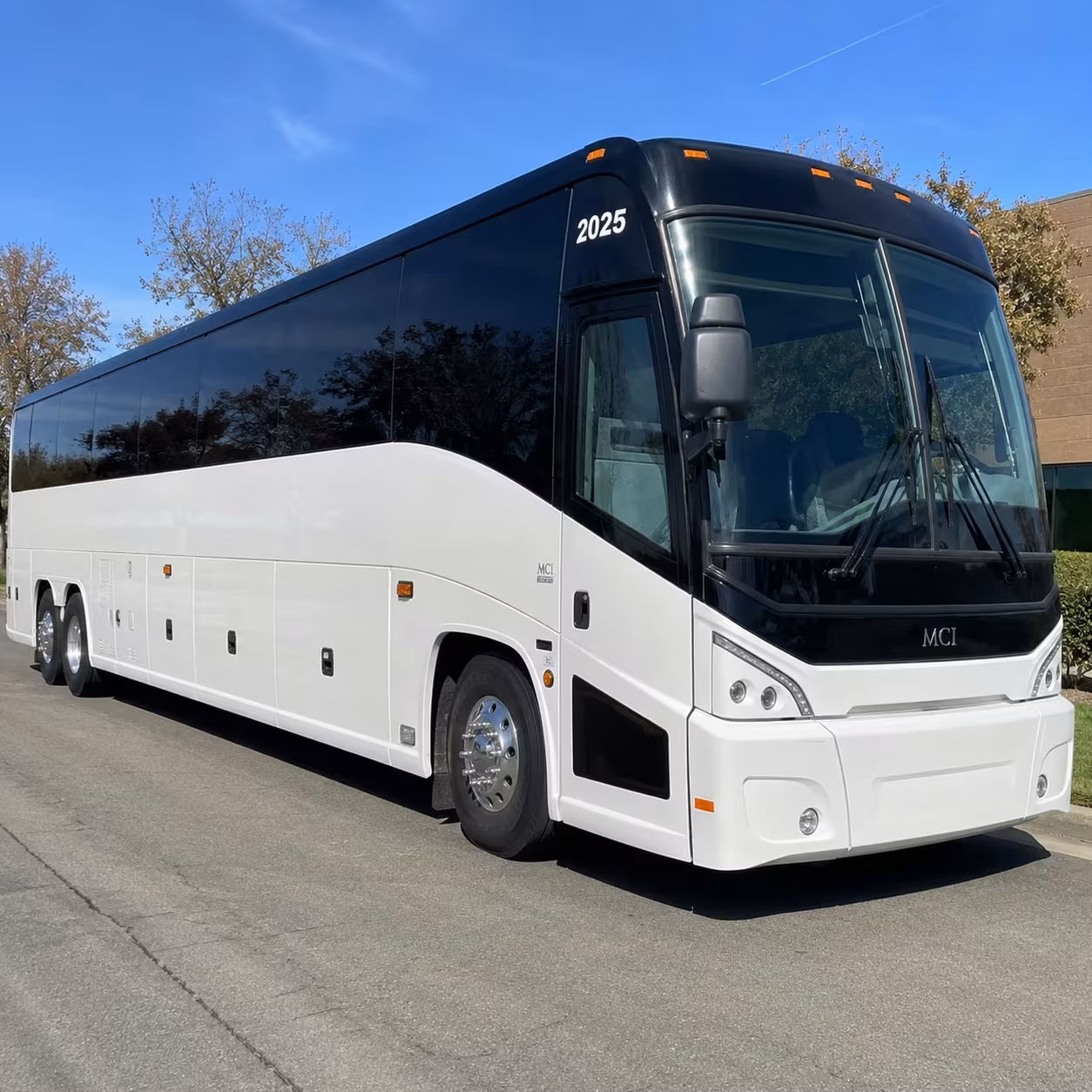 charter buses for large concert groups heading out of pawtucket
