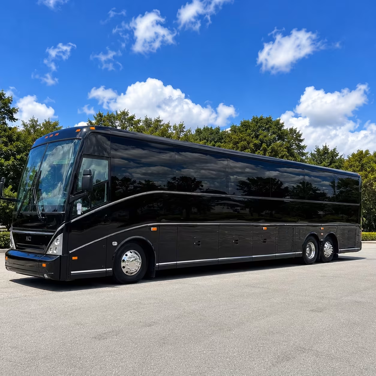 construction and workforce shuttle buses for pawtucket job sites
