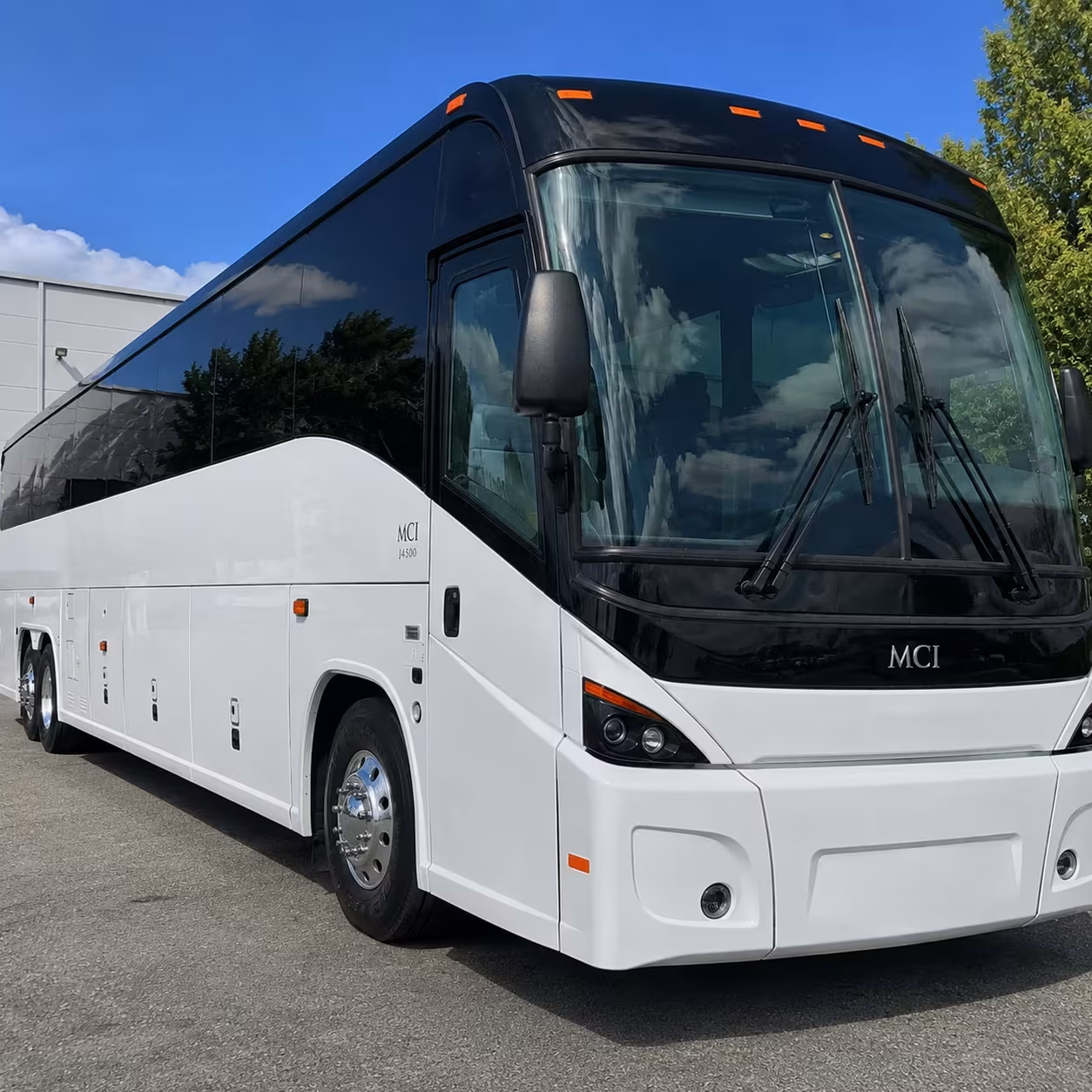 pawtucket employee shuttle buses for shift workers