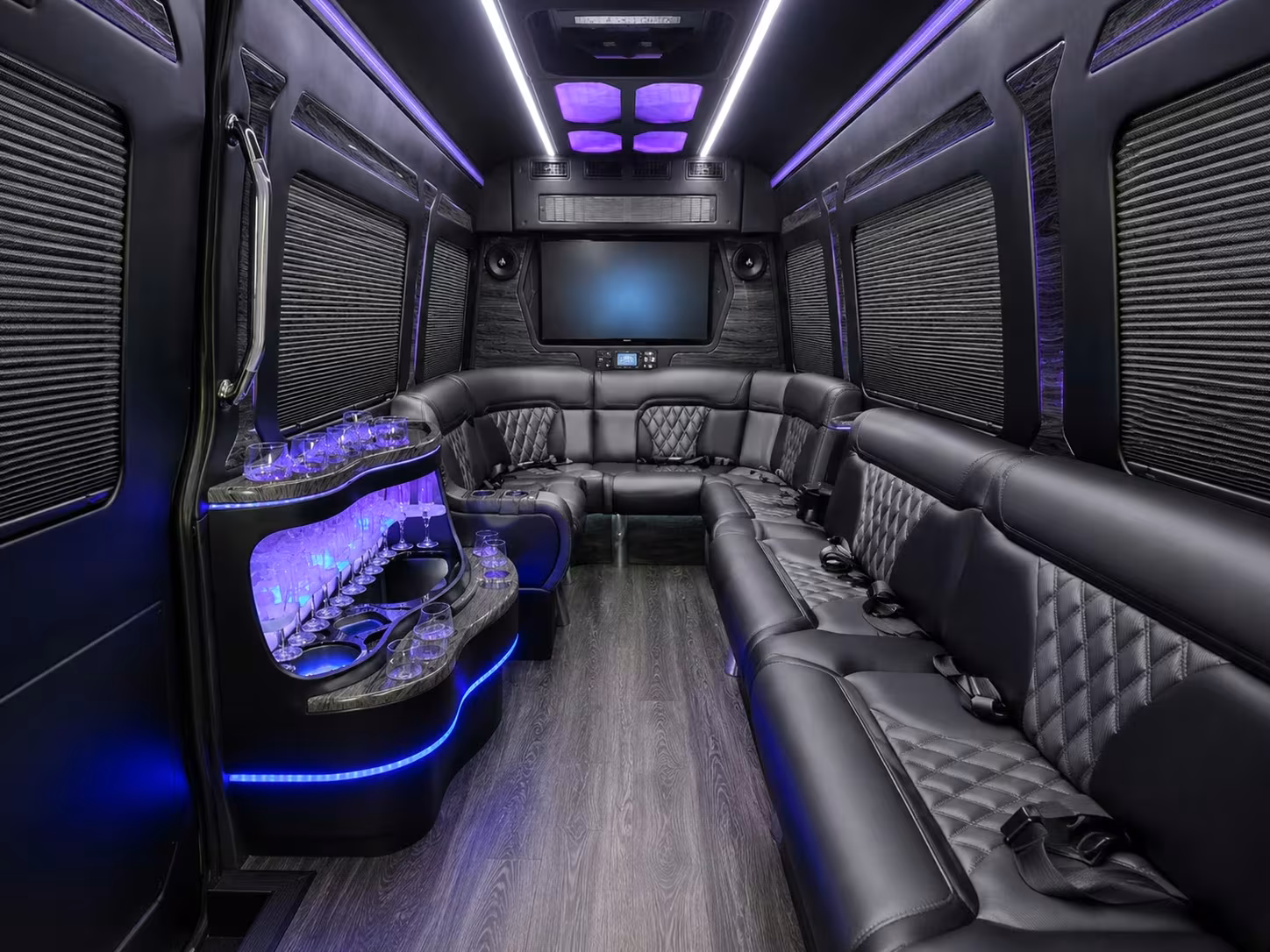 pawtucket prom bus rentals for tolman and shea high schools