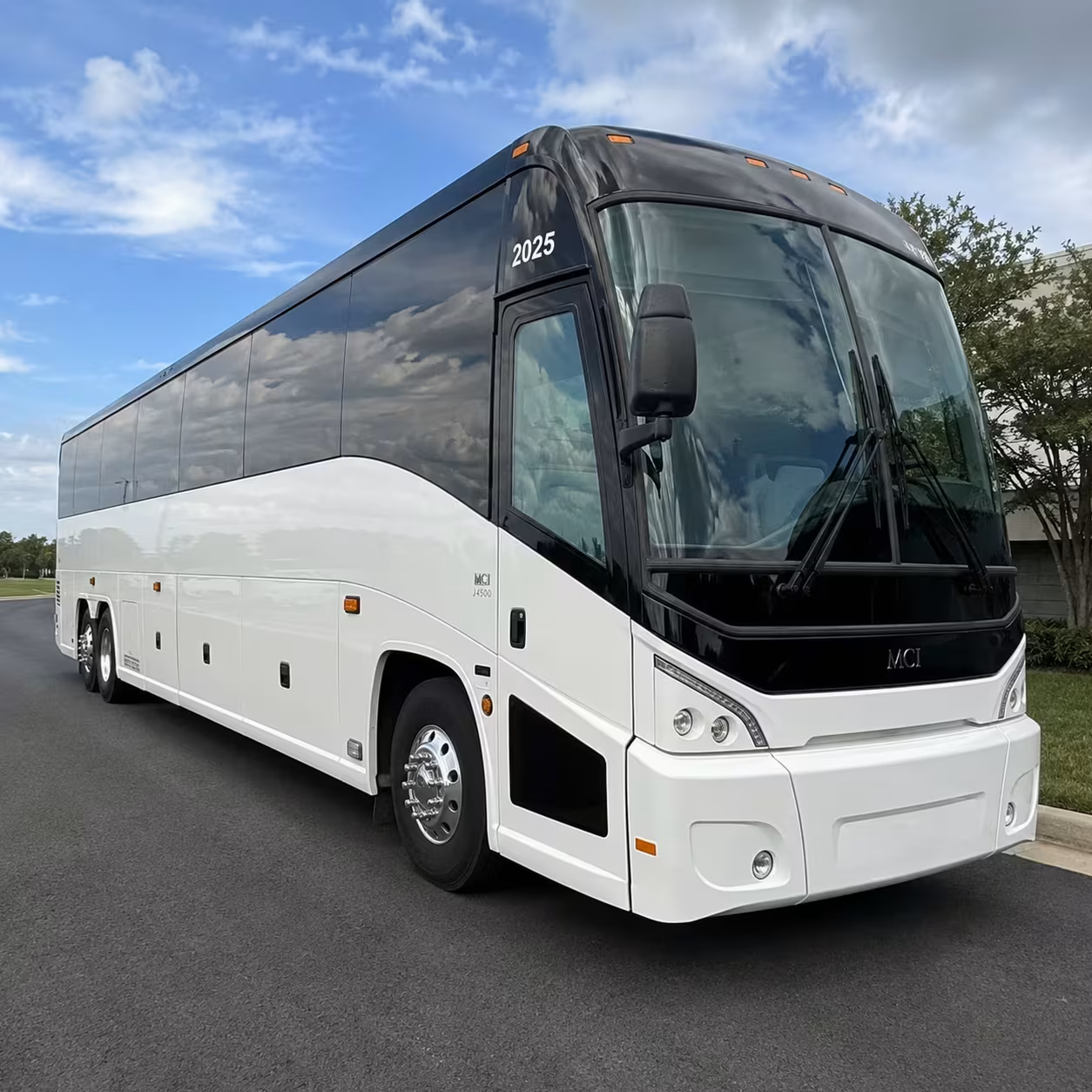 pawtucket to boston concert shuttle buses for td garden and fenway