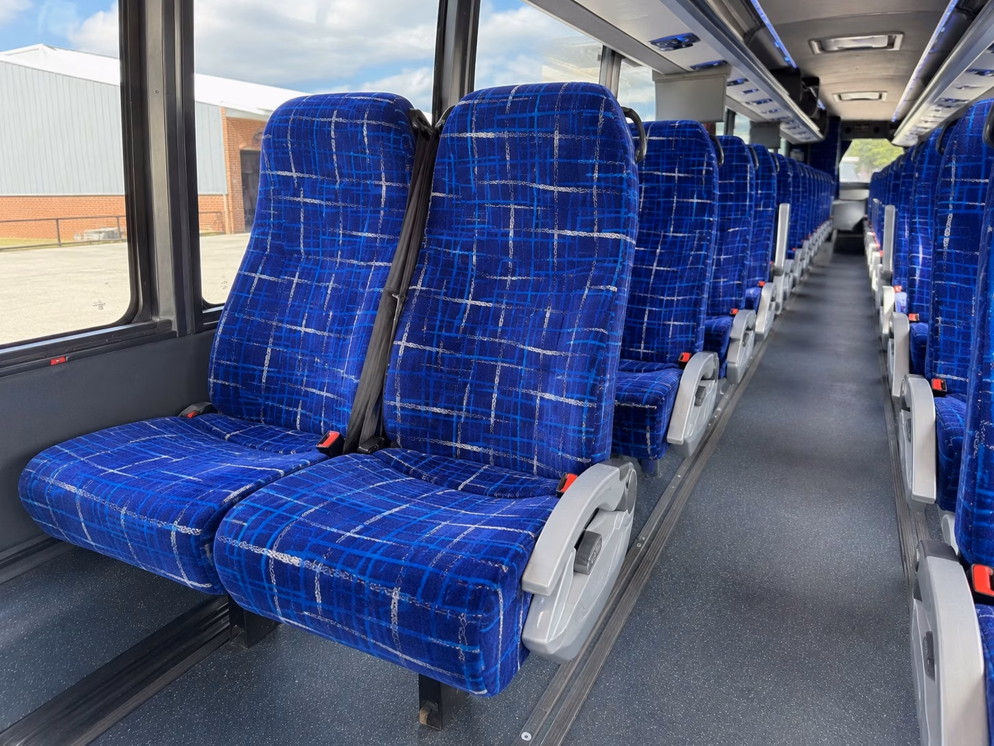 private charter bus rentals for pawtucket wedding guests