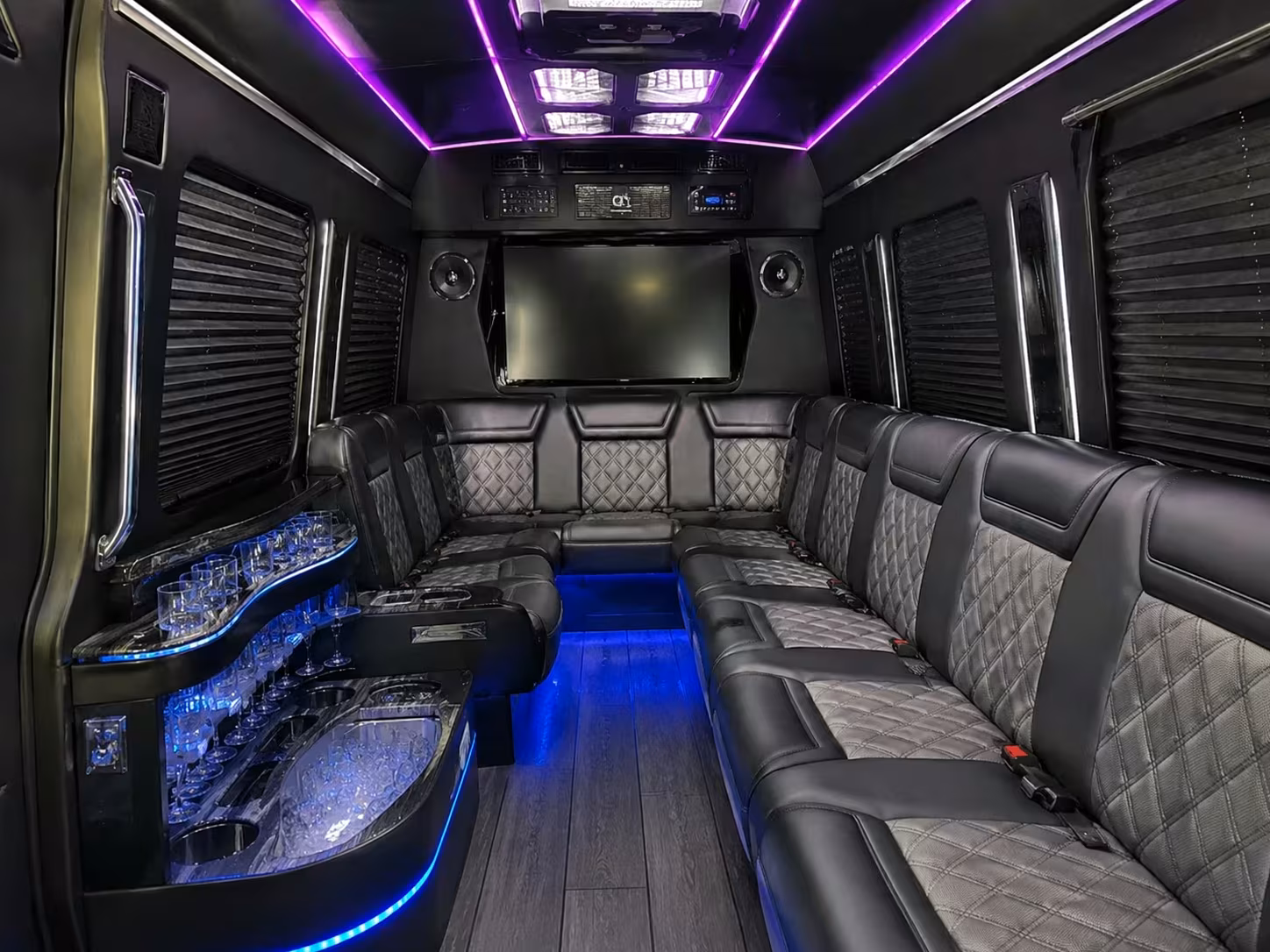 school field trip charter bus rentals in pawtucket