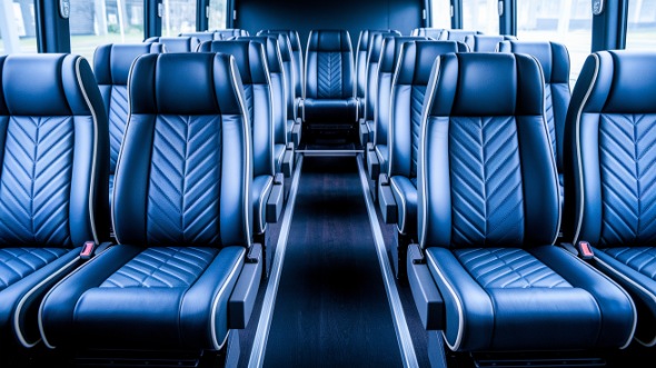 pawtucket 15 passenger minibus rental
